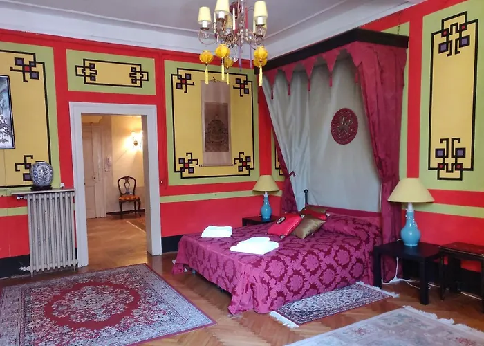 Charming Large Palazzo In Center For Up To 9 People Apartment
