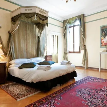 Apartamento Charming Large Palazzo In Center For Up To 9 People Venecia